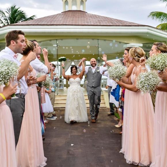 Meet your Posher, Sierra - Picture 1 of 1